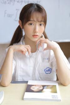 青青久久视频,探寻青春记忆中的美好时光