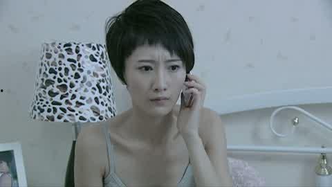 美女视频亲吻,美女视频中的深情亲吻瞬间