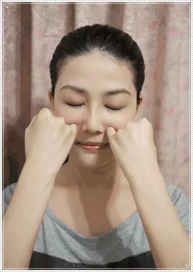 洗脸按摩视频,焕颜洗脸新体验
