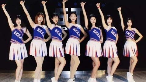 韩国女团甩头舞,动感旋律下的魅力演绎