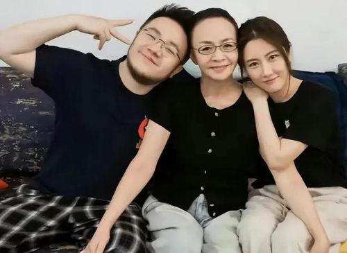 娱乐吃瓜爆料博主,揭秘明星背后的那些事儿