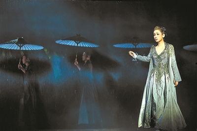 话剧青蛇在线观看,穿越时空的美丽传说，在线观看带你领略经典魅力